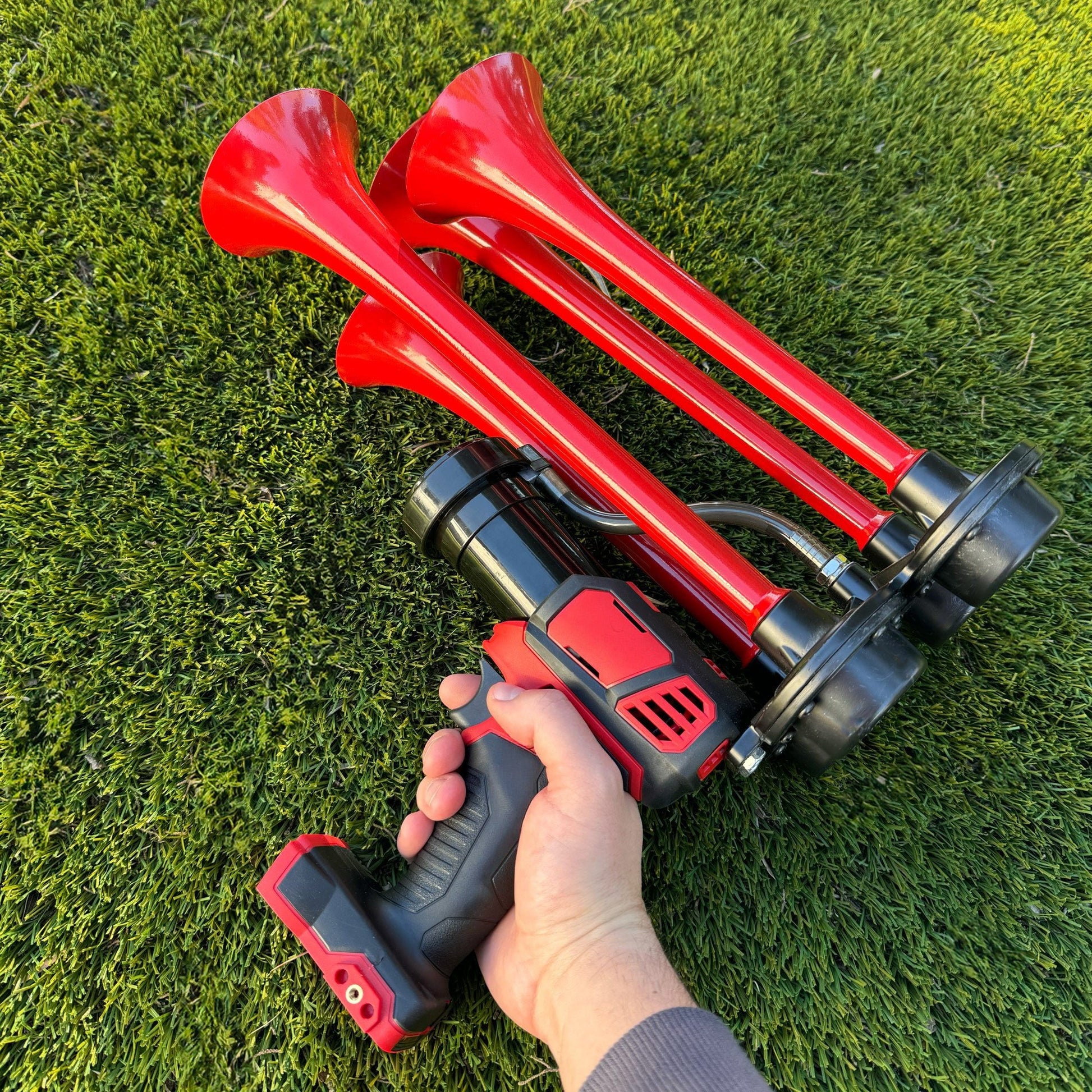 Milwaukee® 18V Compatible Premium Quad Horn Gun